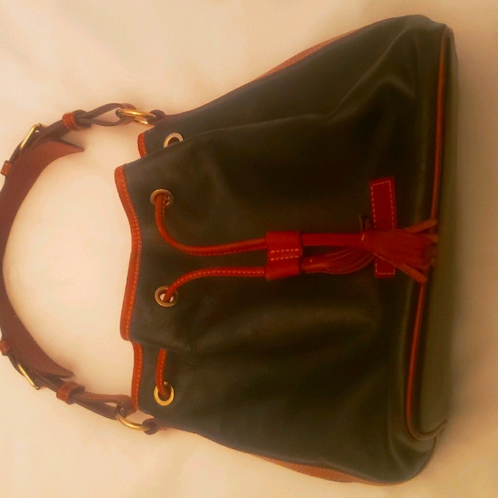 SOLD Dooney & bourke bucket bag shoulder bag